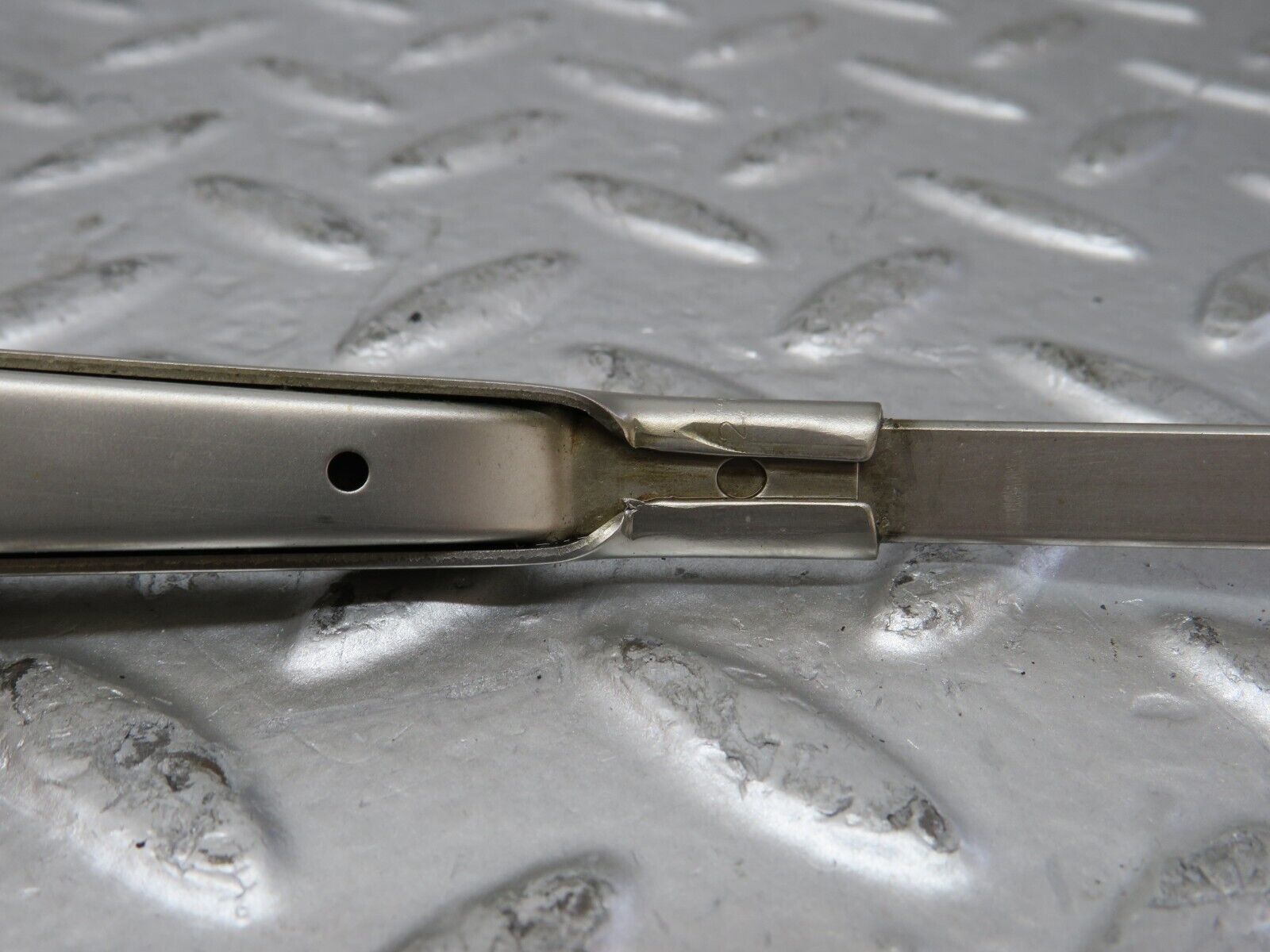 26272 Mercedes-Benz W116 450SE Wiper Arm Bosch Right Side