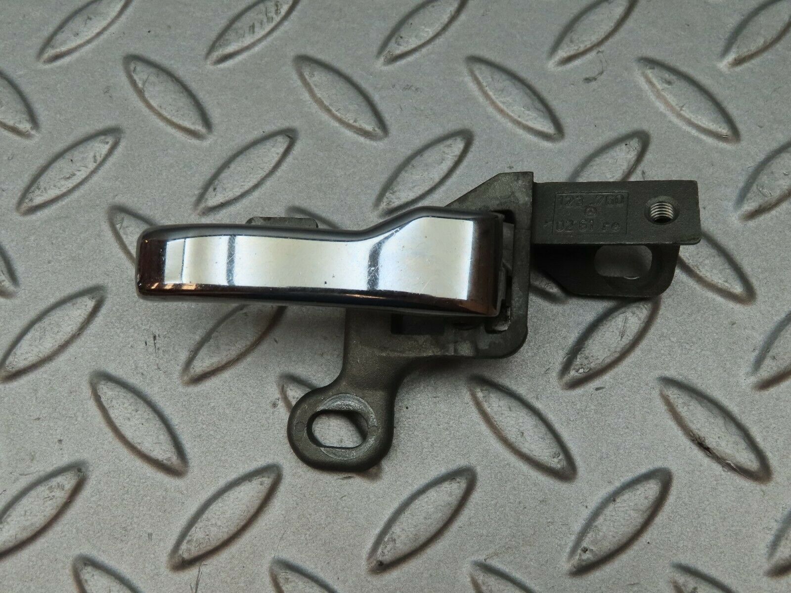 4306 Mercedes-Benz W123 230E Right Interior Door Handle 1237600261