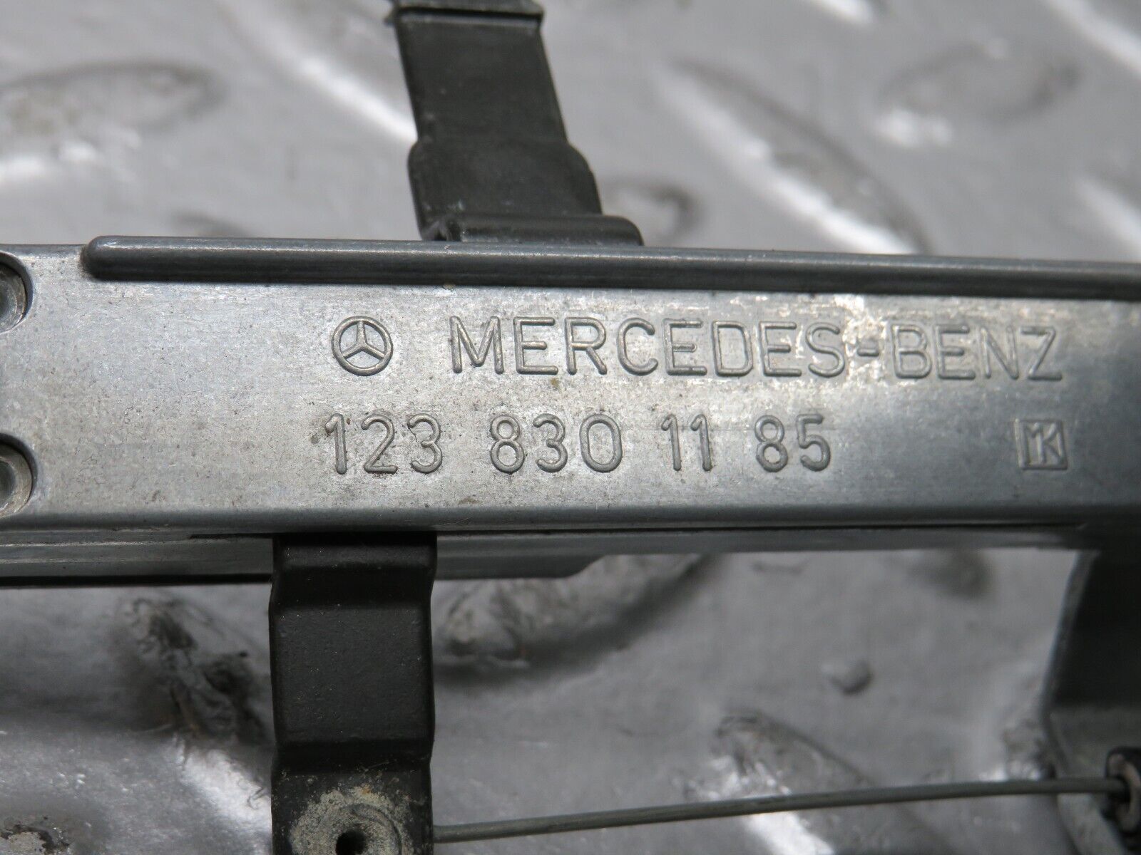 31984 Mercedes-Benz W123 230E Heater Slider Control 1238301185 1238330510