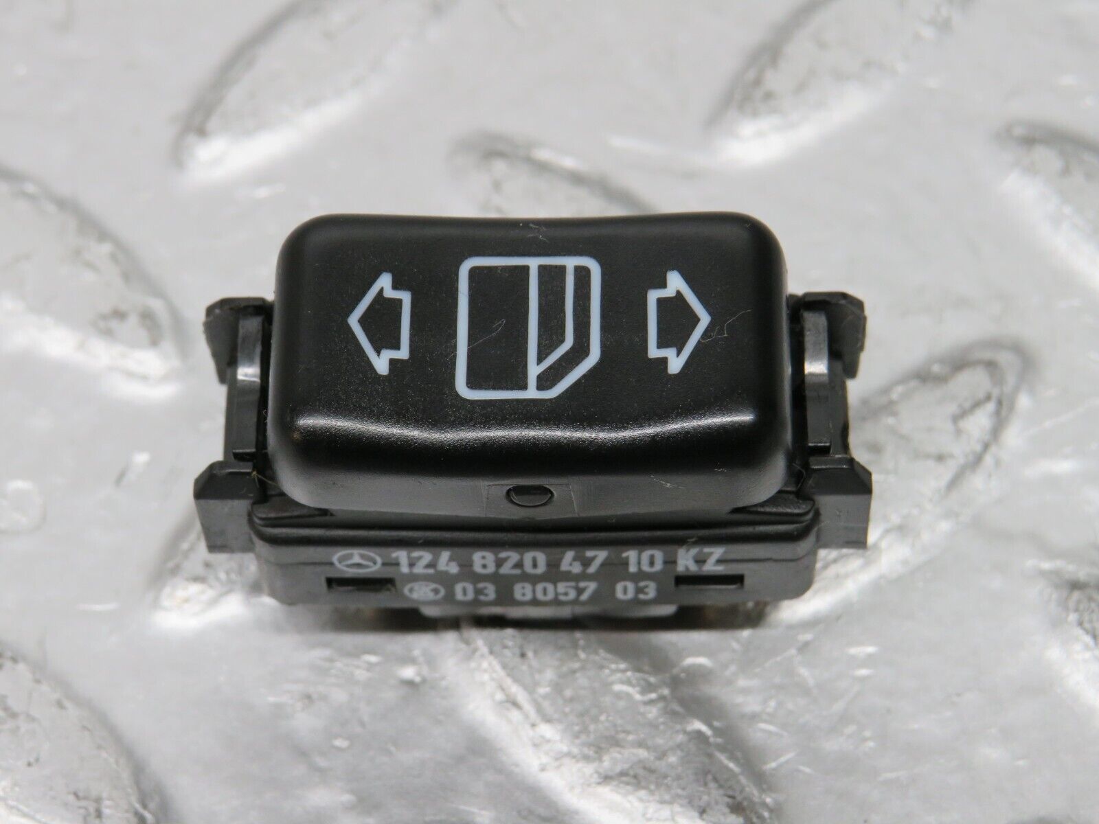 29534 Mercedes-Benz W124 230E Electric Window Switch Right 1248204710