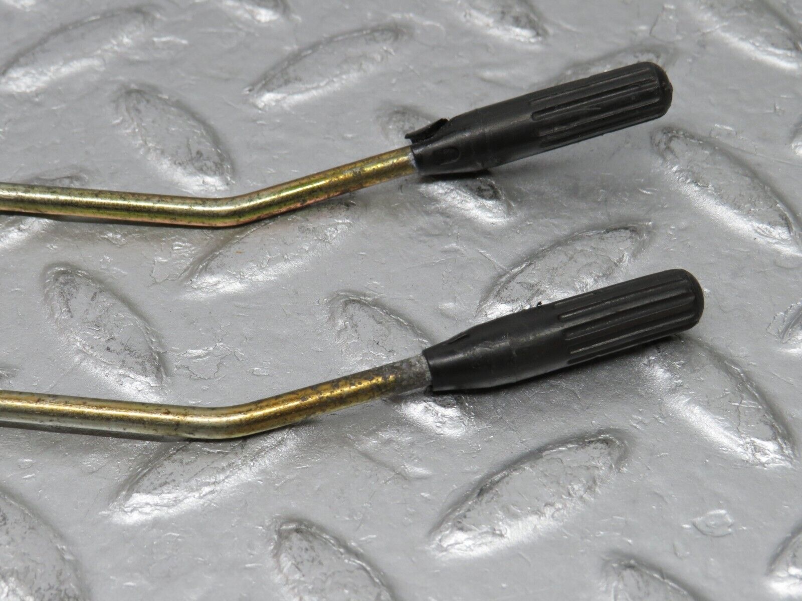 37807 Mercedes-Benz A124 320E Cabriolet Front Door Lock Knob Pair