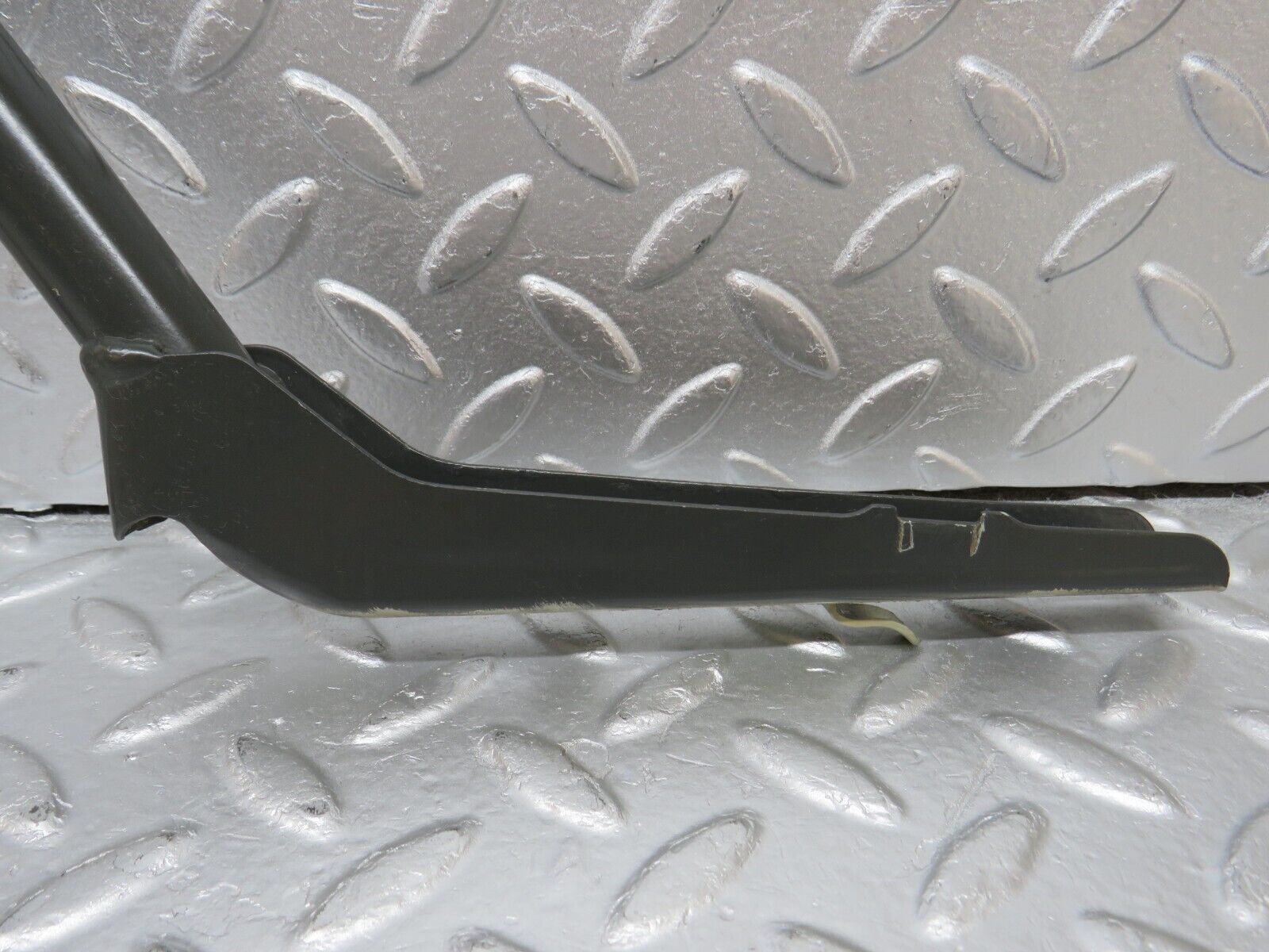 33726 Mercedes-Benz W201 190E 2.0L Trunk Lid Hinge Left Side