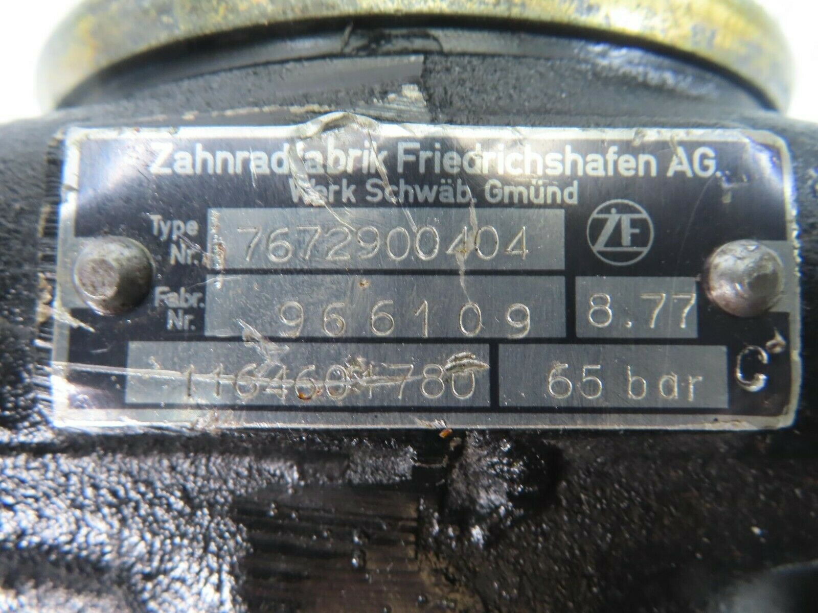 8910 Mercedes-Benz W116 Power Steering Pump 1164601780