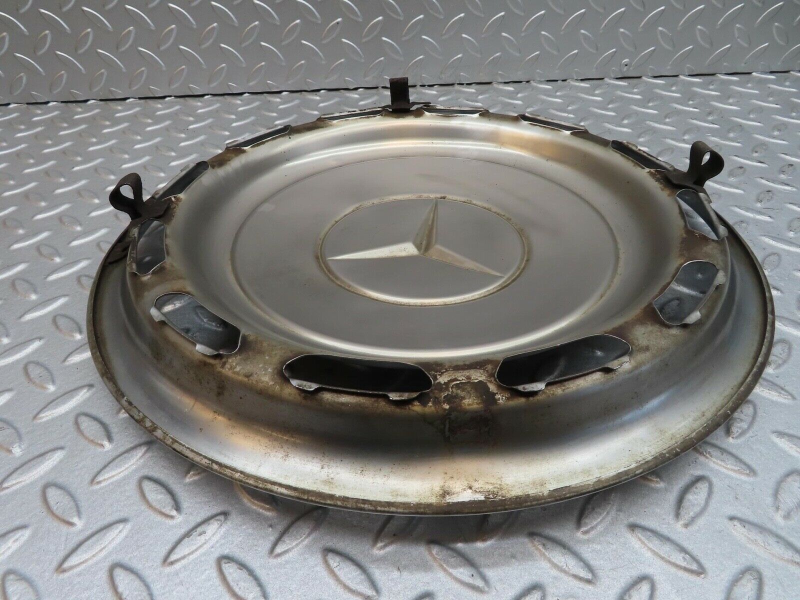 12406 Mercedes-Benz W108 280SE 3.5 Vintage Wheel Trim Hub Cap 14