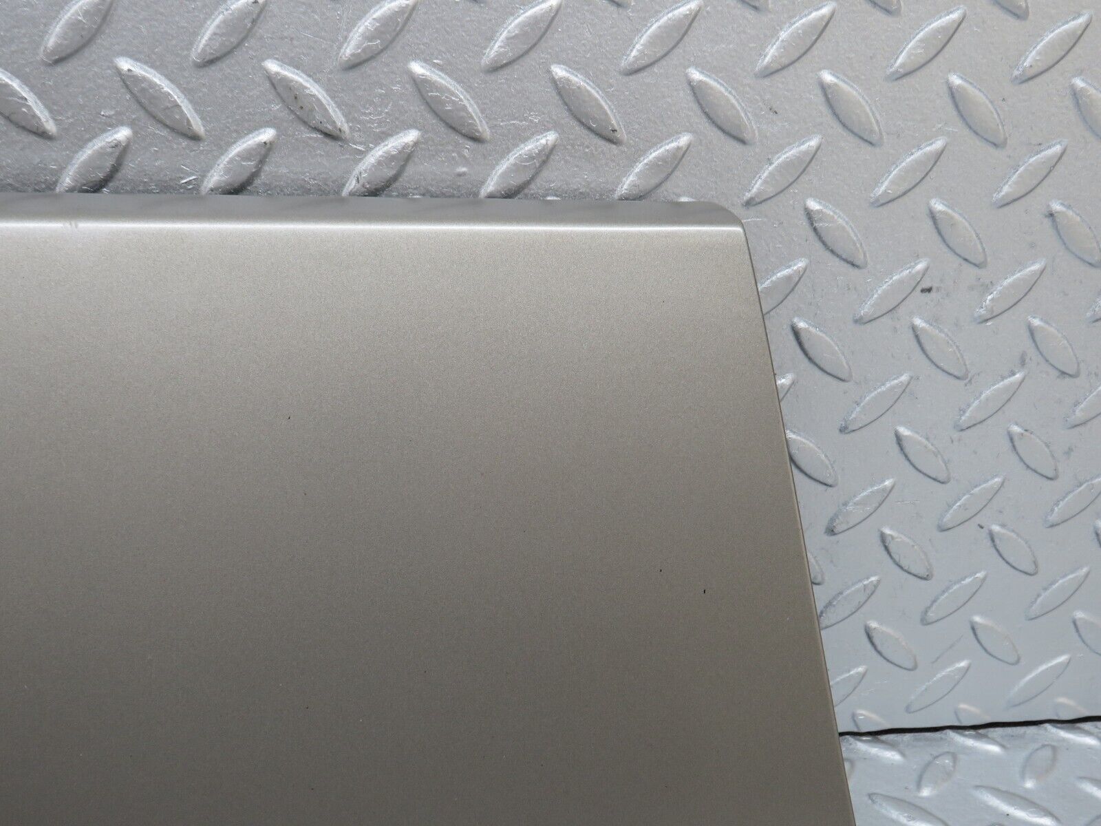 36452 Mercedes-Benz W201 190E 2.0L Front Left Fender Wing Moulding Trim 2016905340