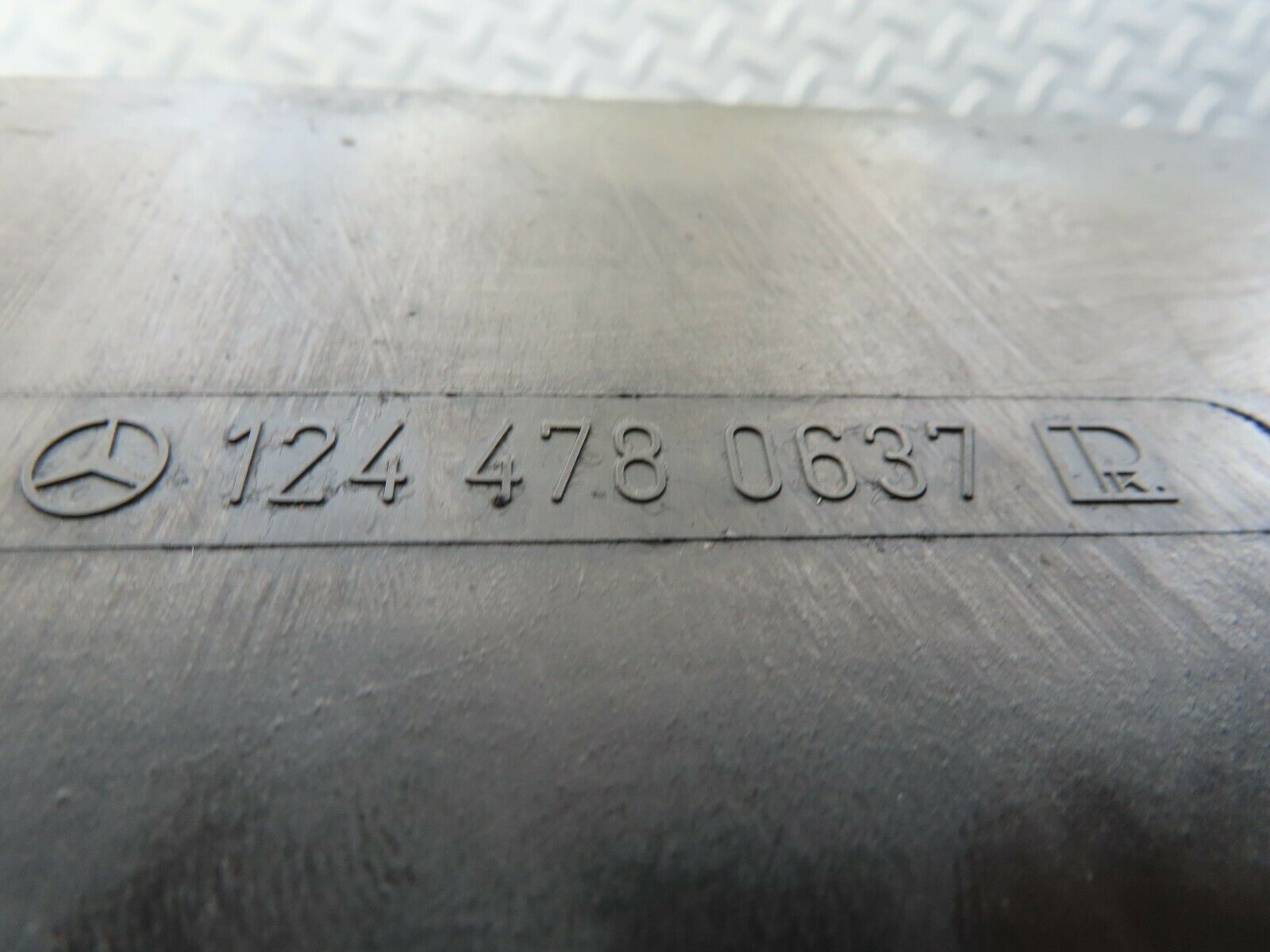 6777 Mercedes-Benz S124 E220 Wagon Fuel Pump Cover 1244780637