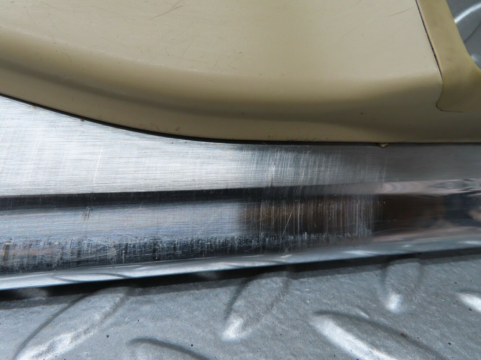 20016 Mercedes-Benz R129 300SL Coupe Right Door Sill Cream 1296800435