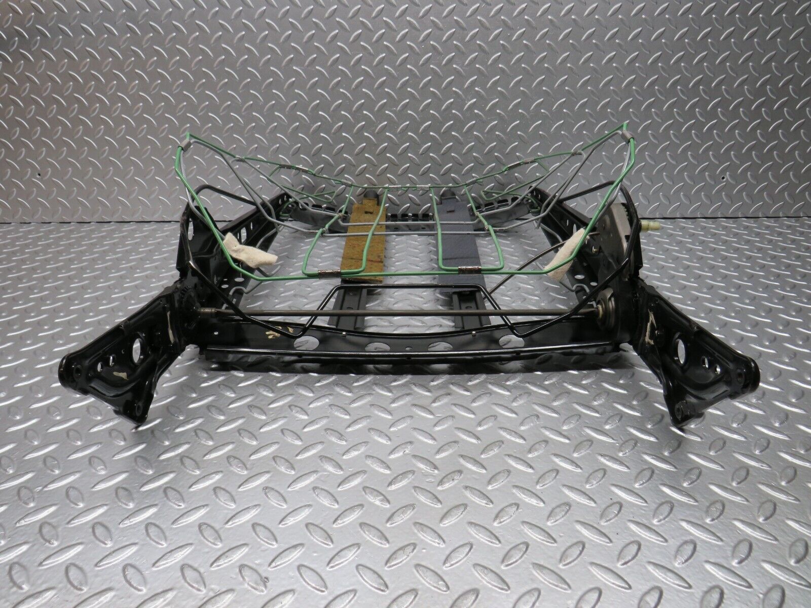 30454 Mercedes-Benz W124 230E Front Right Driver Seat Backrest