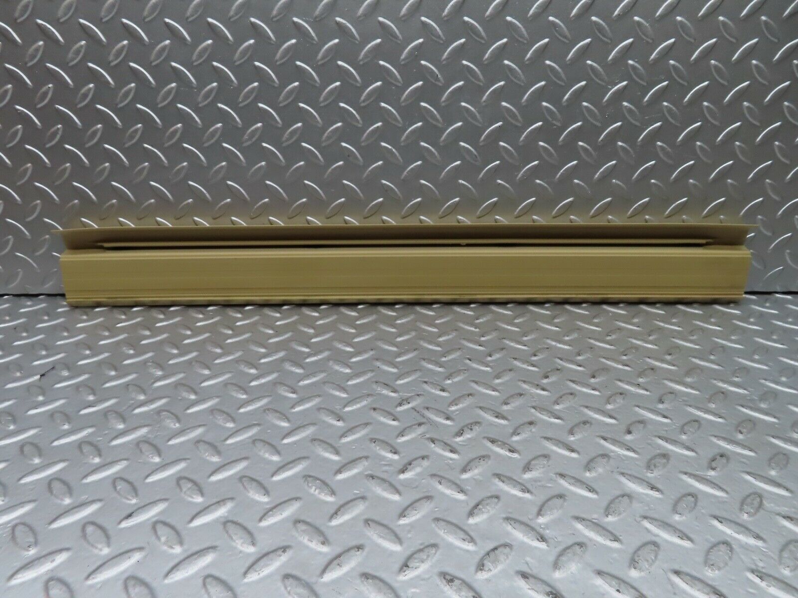 21034 Mercedes-Benz W123 230E Front Left Door Sill Trim Beige