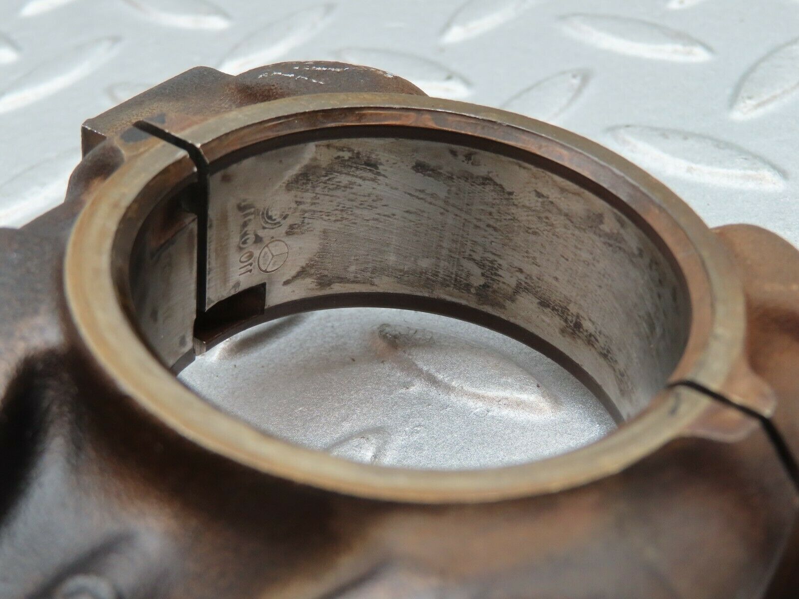 3949 Mercedes-Benz S123 200T Wagon Piston With Connecting Rod 88.975 mm