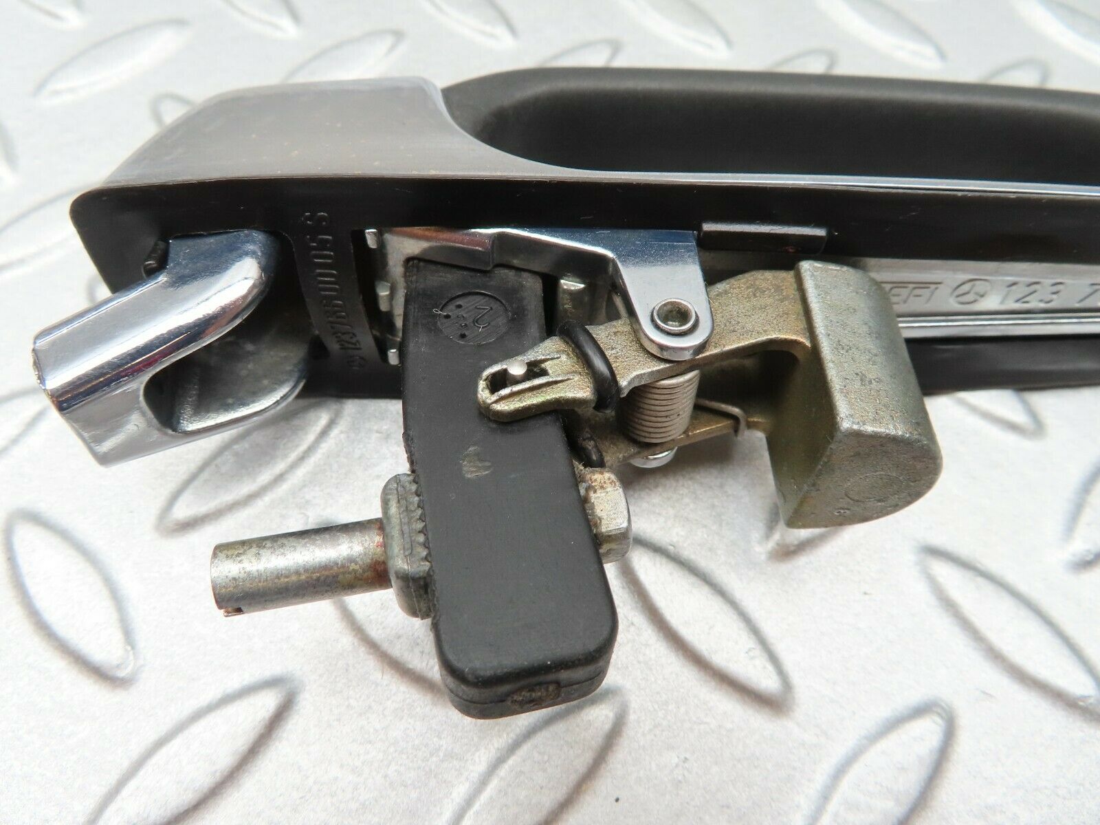 4516 Mercedes-Benz W123 230E Exterior Door Handle Rear 1237600359