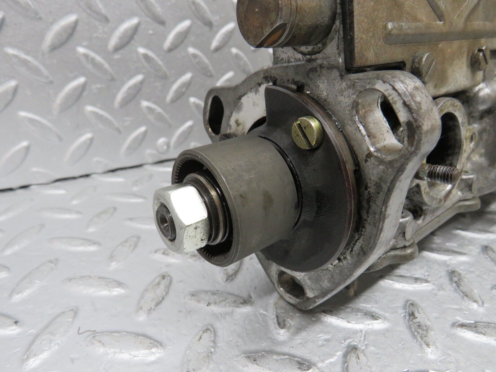 35930 Mercedes-Benz 240D OM616.912 Fuel Injection Pump 6160704101 0400074989