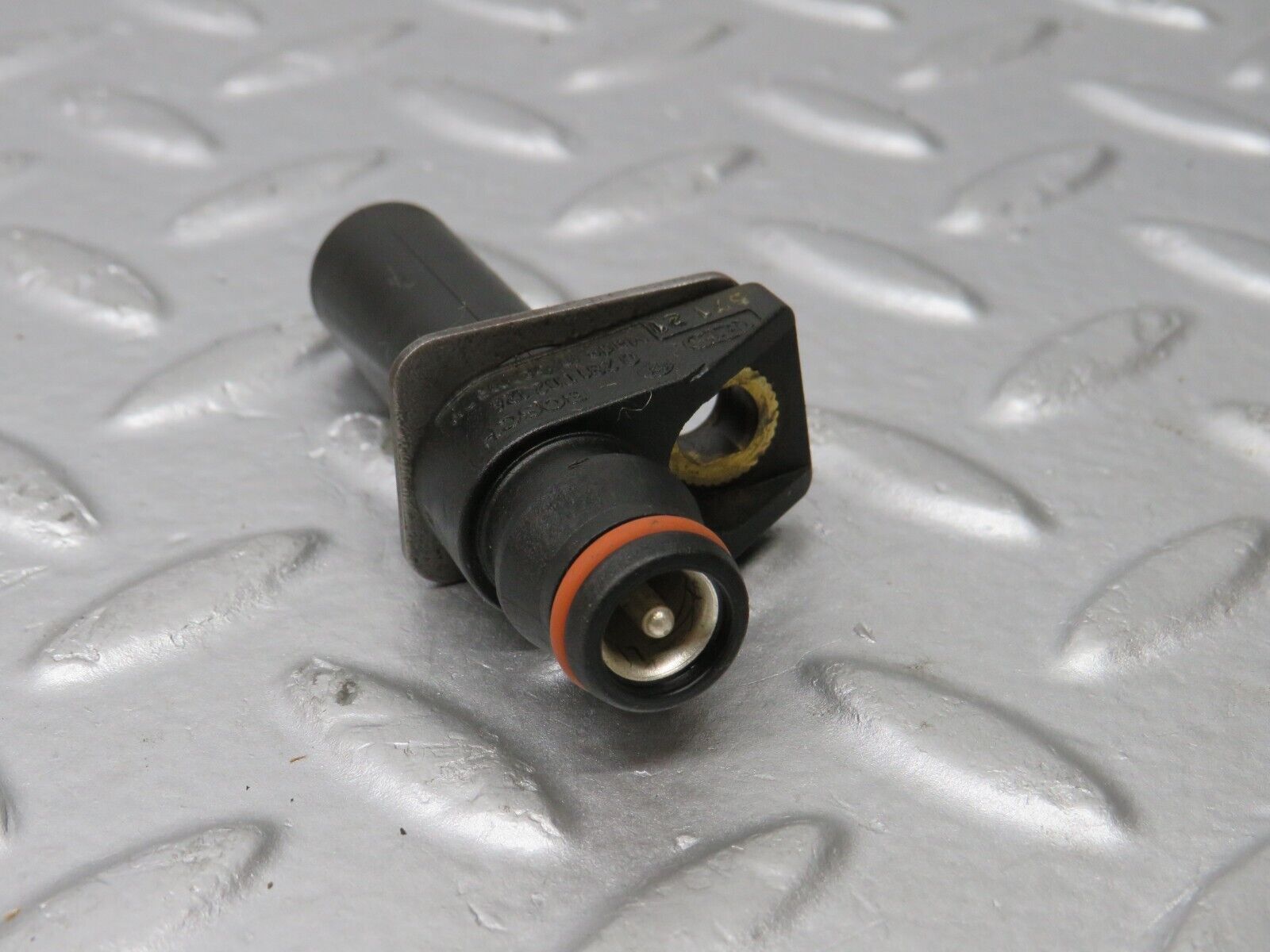 39704 Mercedes-Benz R129 320SL Coupe Crankshaft Position Sensor Bosch 0281002124 0031537428