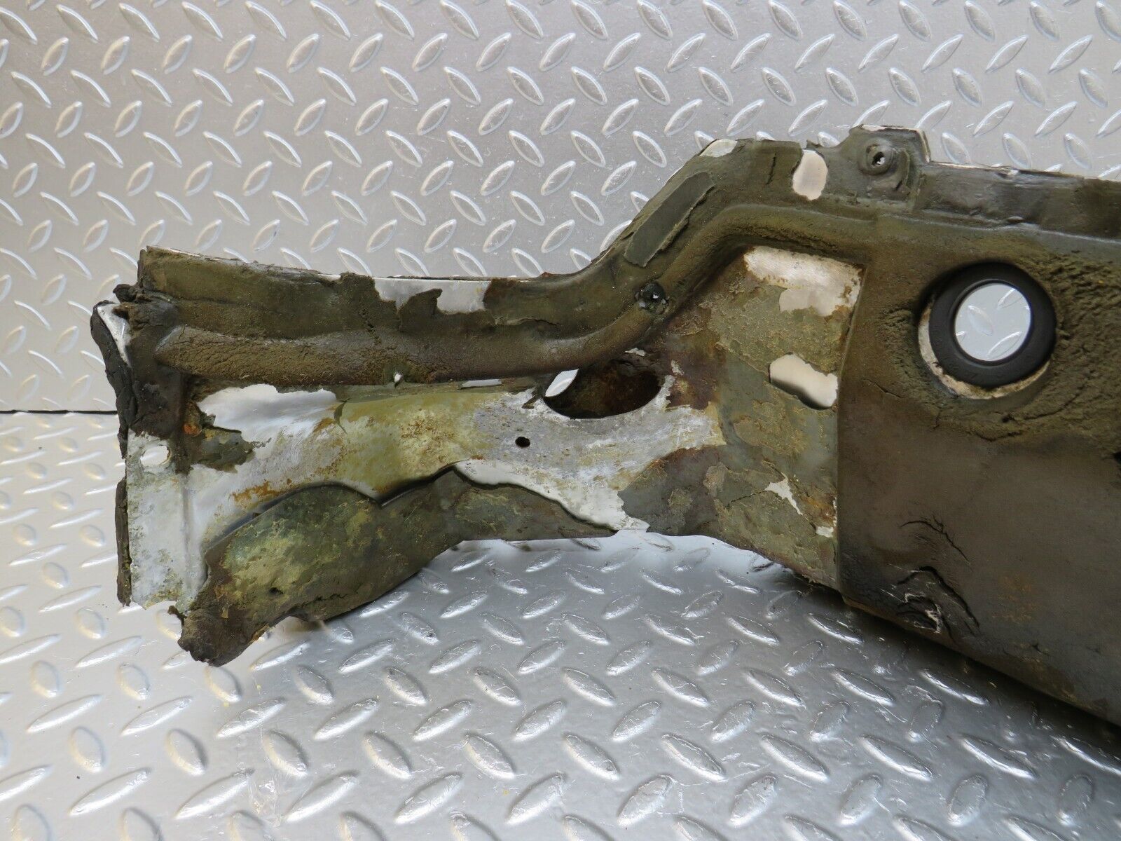 34292 Mercedes-Benz C126 380SEC Coupe Firewall Heat Shield