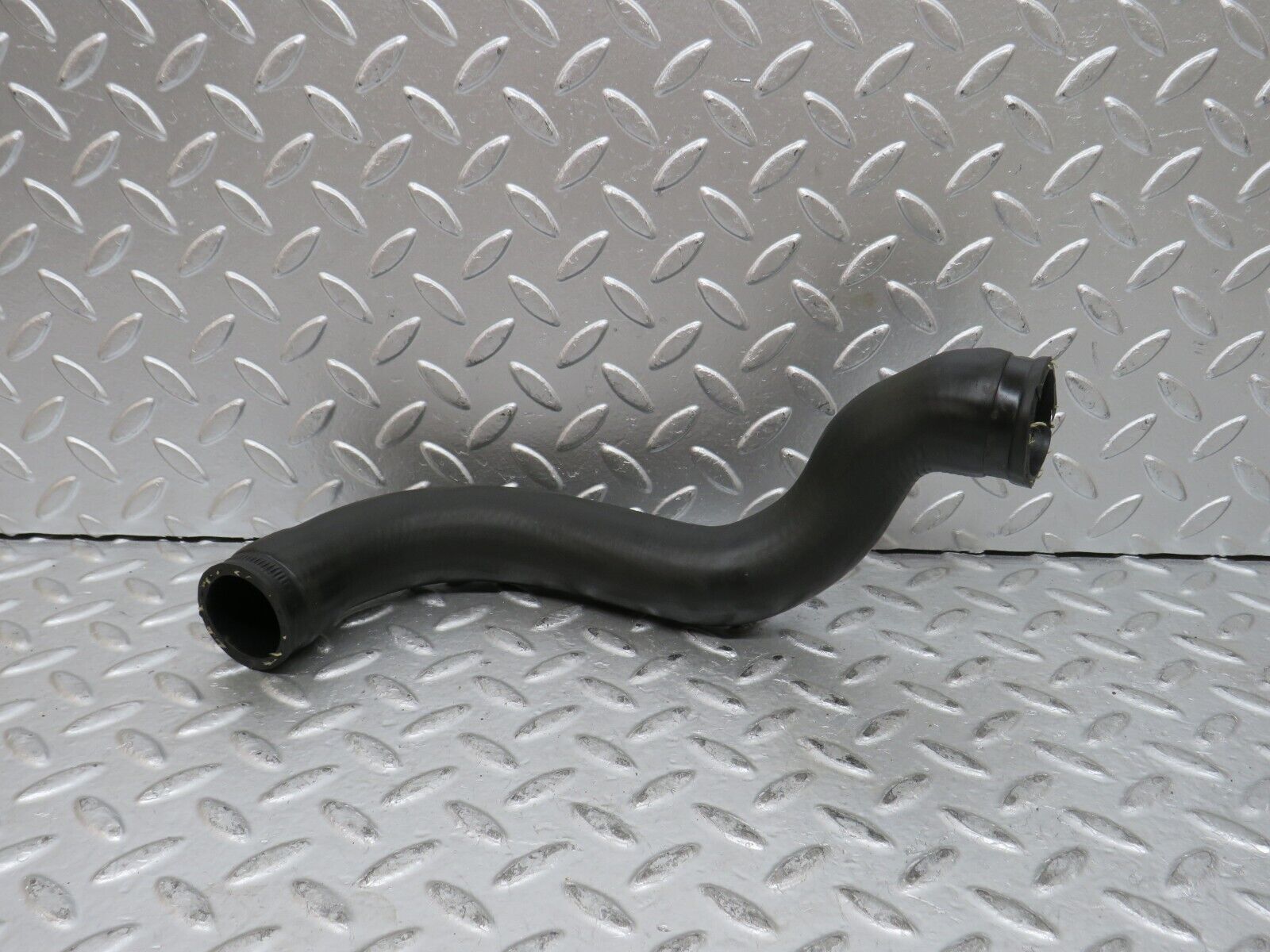 28089 Mercedes-Benz W123 280E Radiator Hose 1235011382