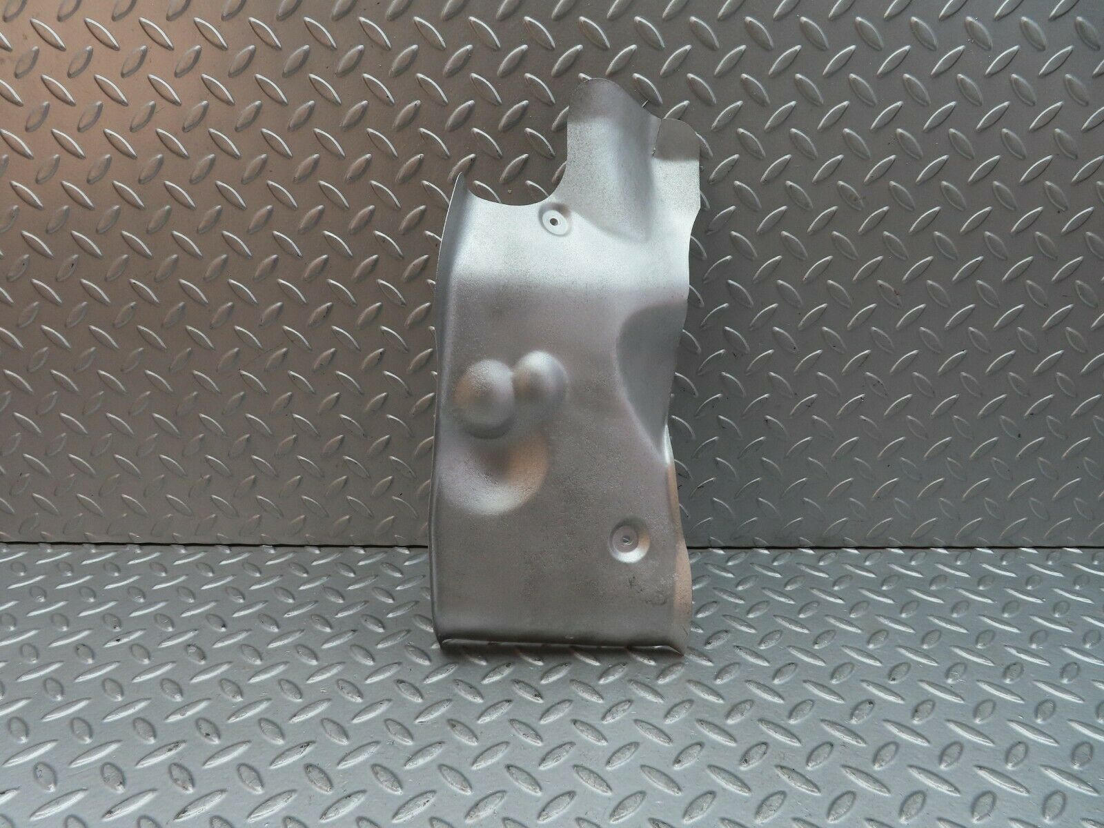 9570 Mercedes-Benz C123 280CE Coupe Exhaust Heat Shield