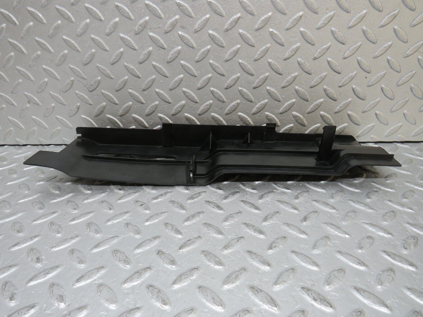 37960 Mercedes-Benz A124 320E Cabriolet Seat Front Cover Trim Black 1249193320