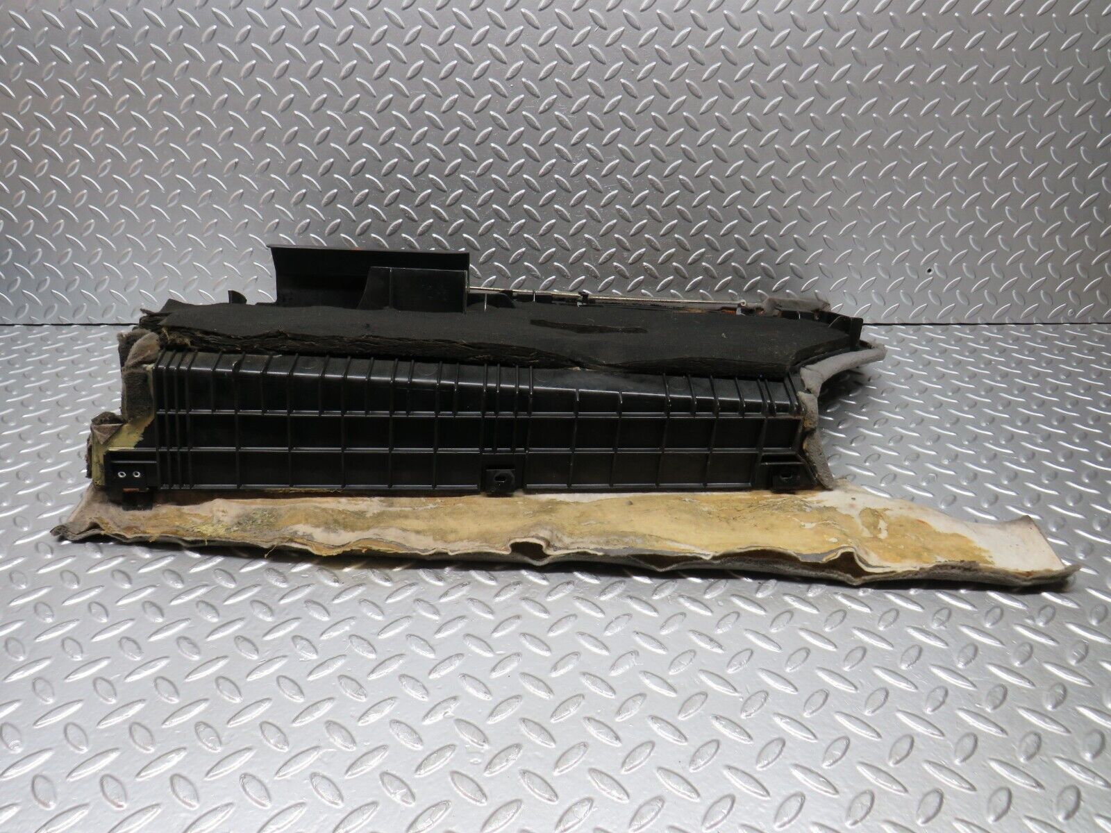 31190 Mercedes-Benz S124 220TE Trunk Side Panel Cover Right Grey 1246923489