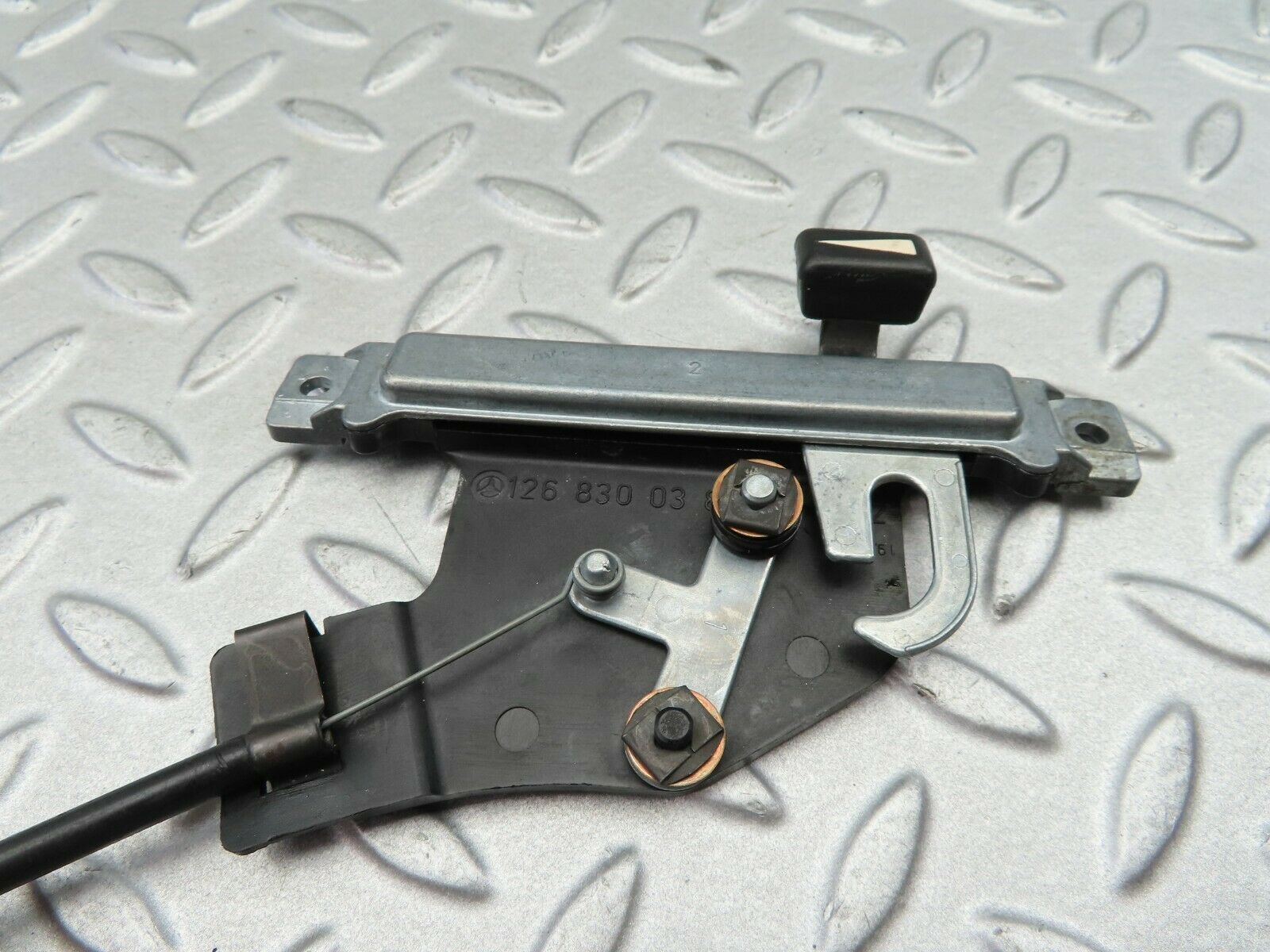 6386 Mercedes-Benz W126 380SE Rear Heater Regulator 1268300385