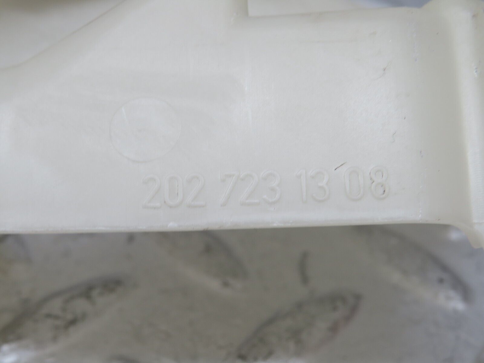 34705 Mercedes-Benz W210 320E Front Door Lock Cover Pair 2027231408 2027231308