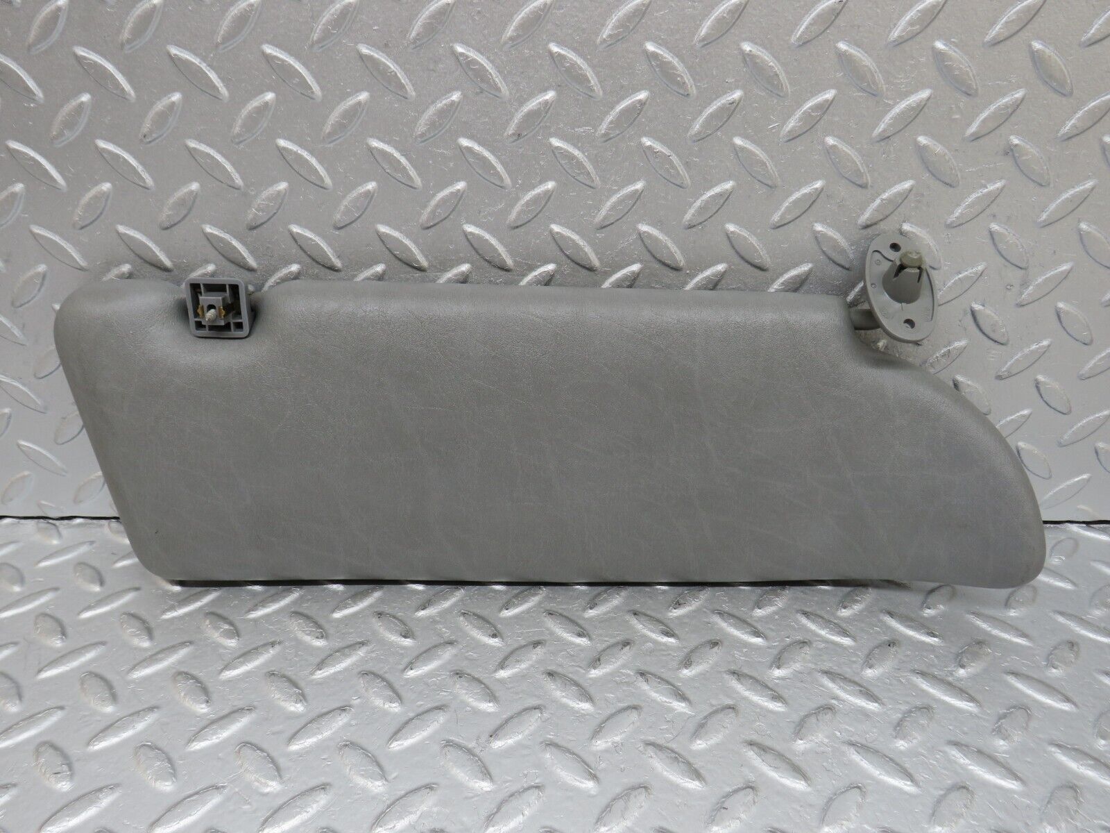 35970 Mercedes-Benz W126 420SE Sun Visor Left Side Grey