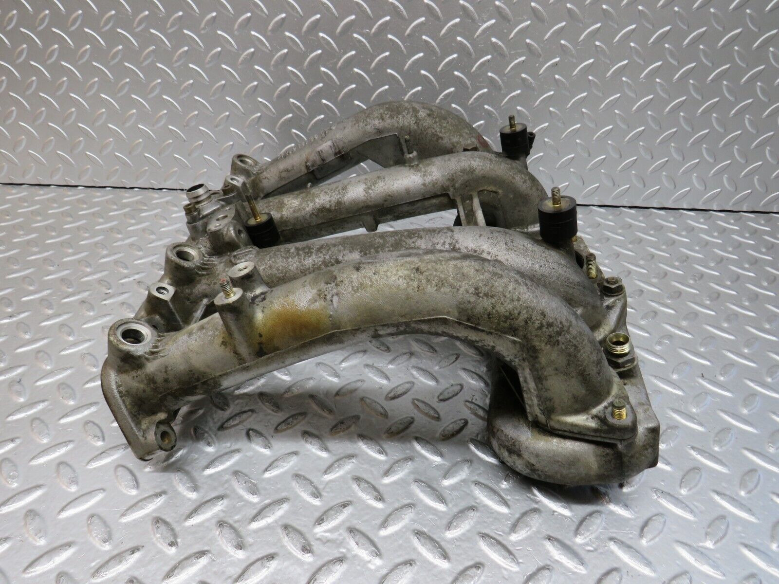 29502 Mercedes-Benz W124 230E Intake Manifold 1021413601