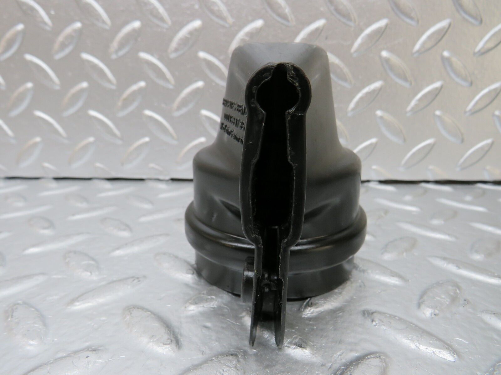 25592 Mercedes-Benz W123 200 Ignition Coil Protective Cap 0001581785