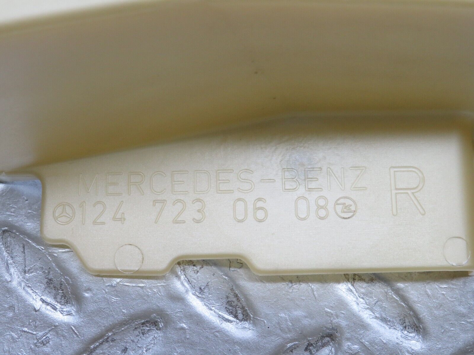 37775 Mercedes-Benz A124 320E Cabriolet Right Door Lock Mechanism Cover 1247230608