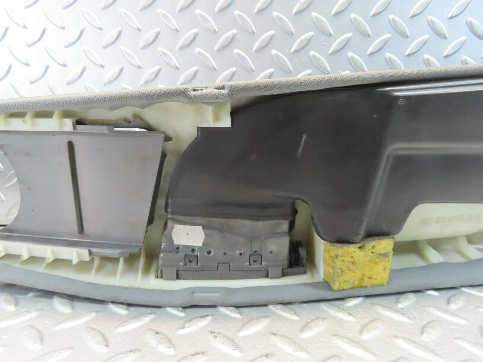 11162 Mercedes-Benz W221 S320 B Pillar Trim Cover Right Side 2216900425