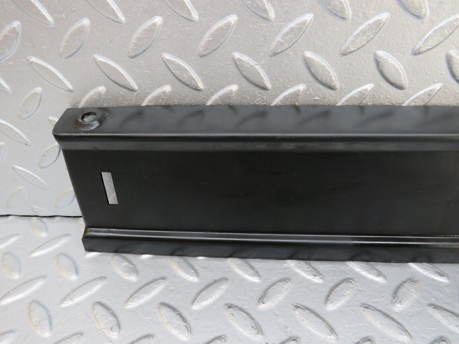 34279 Mercedes-Benz C126 380SEC Coupe Front Right Cover 1268210236