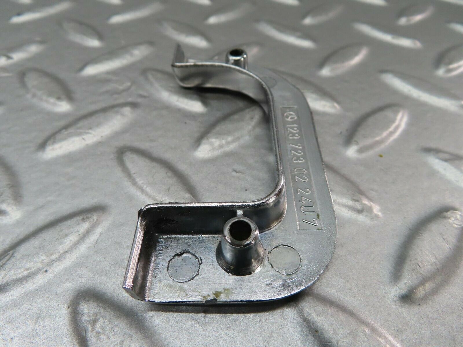 15226 Mercedes-Benz W123 230E Right Interior Chrome Door Latch Trim 1237230224