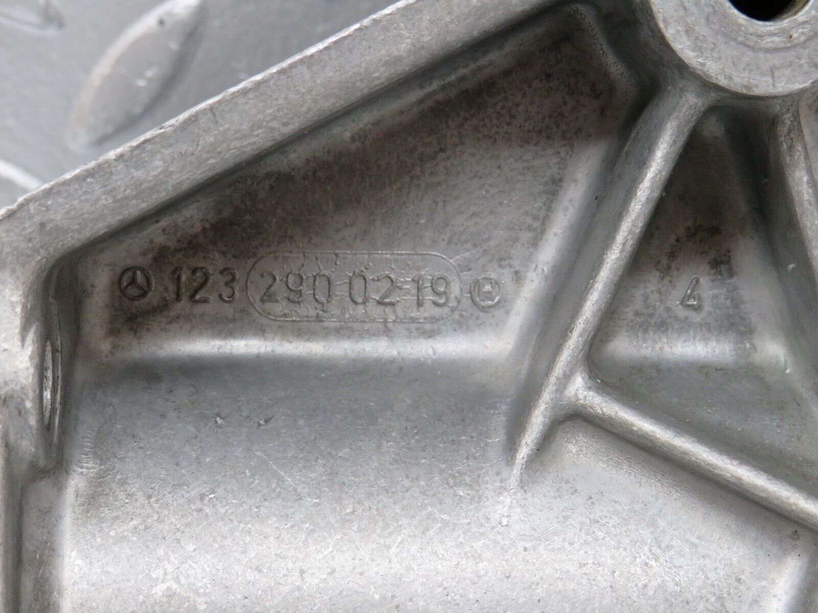 27188 Mercedes-Benz W123 280E Brake Pedal Bracket 1232900219