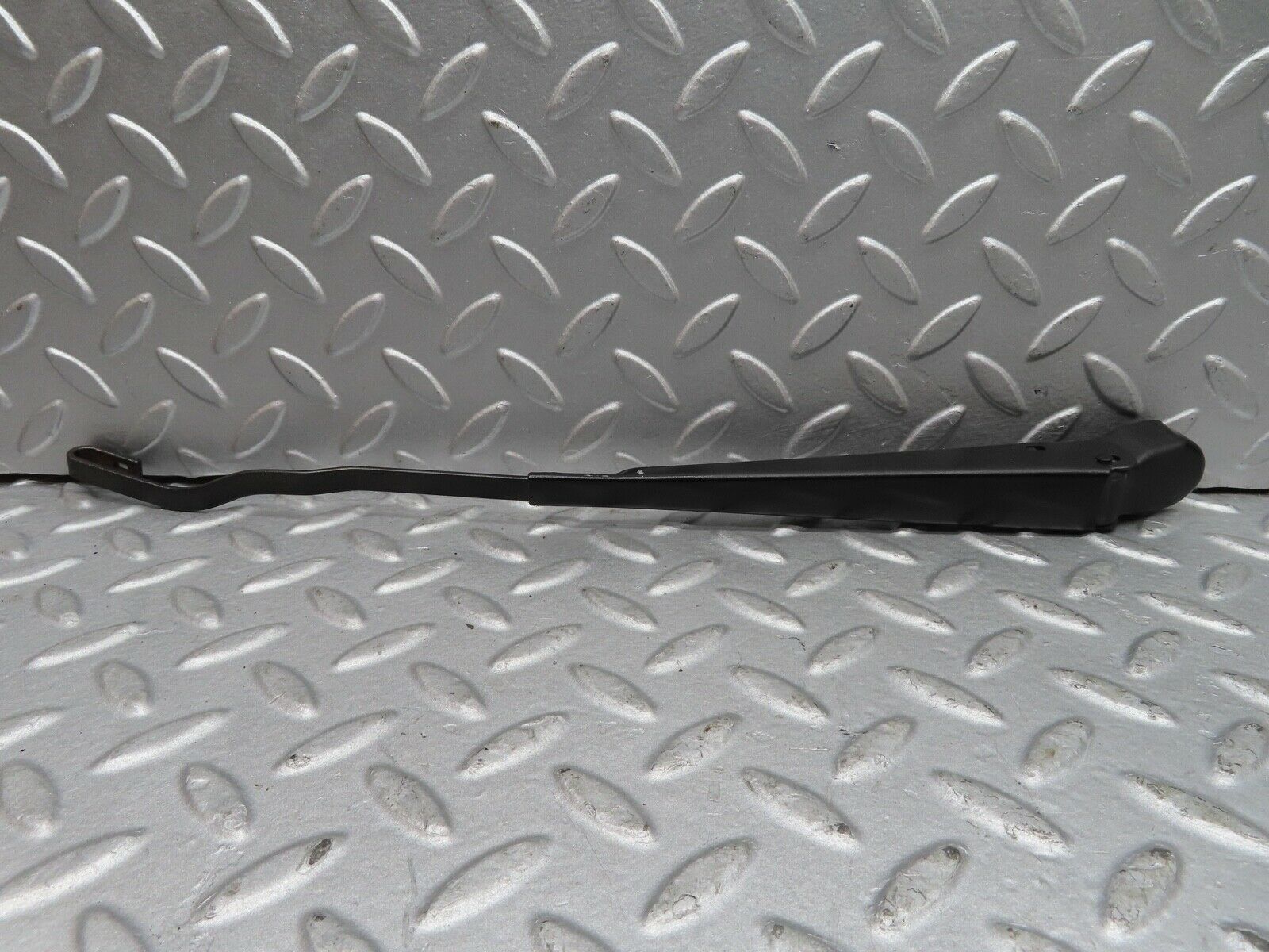 17053 Mercedes-Benz C123 280CE Coupe Wiper Arm Right Side