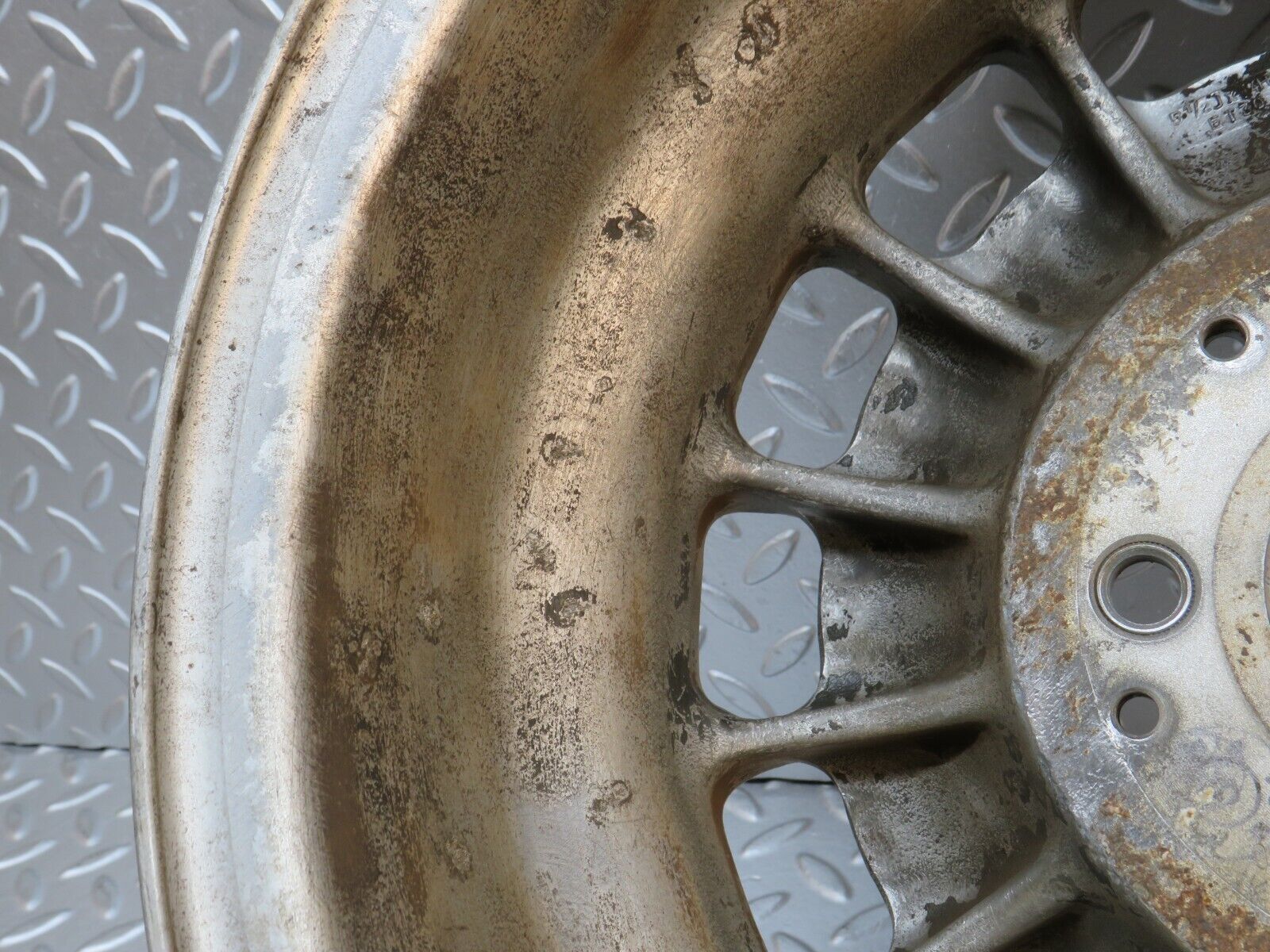 32226 Mercedes-Benz W123 Alloy Wheel Mexican Hat 5.5Jx14H2 ET30 1234001702