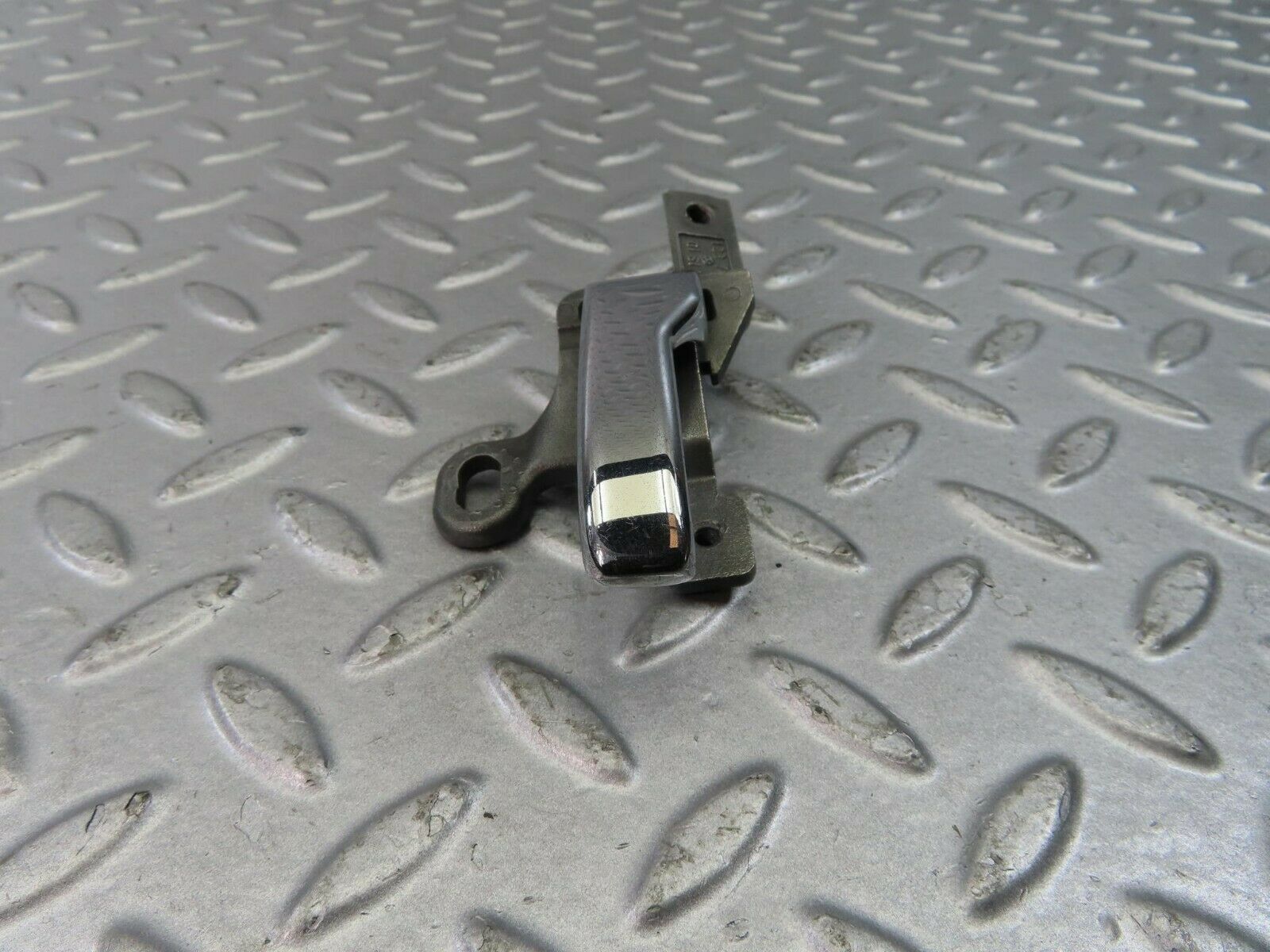 8984 Mercedes-Benz W123 Left Interior Door Handle 1237600161