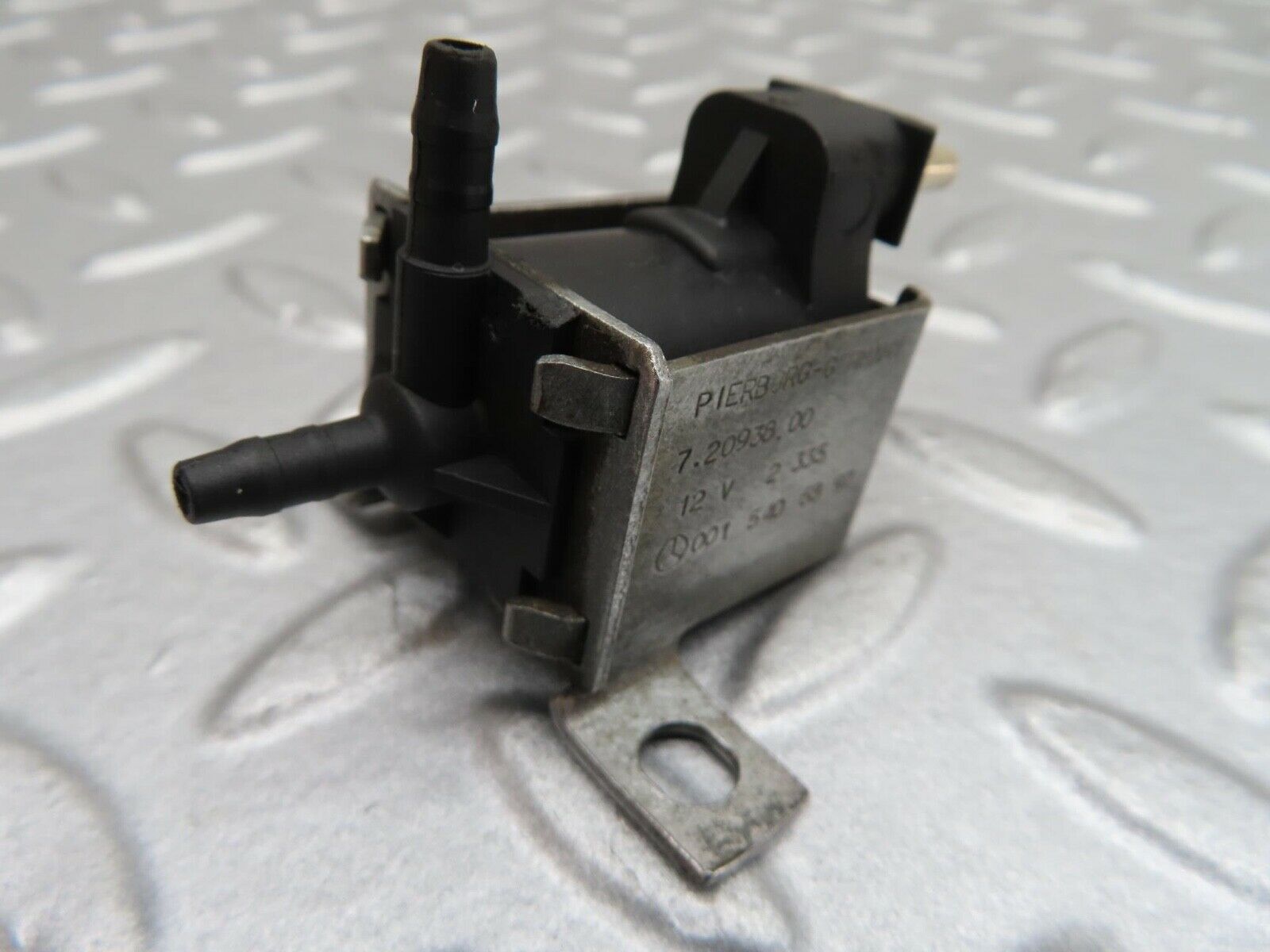 16123 Mercedes-Benz W123 280E Vacuum Solenoid 0015406897