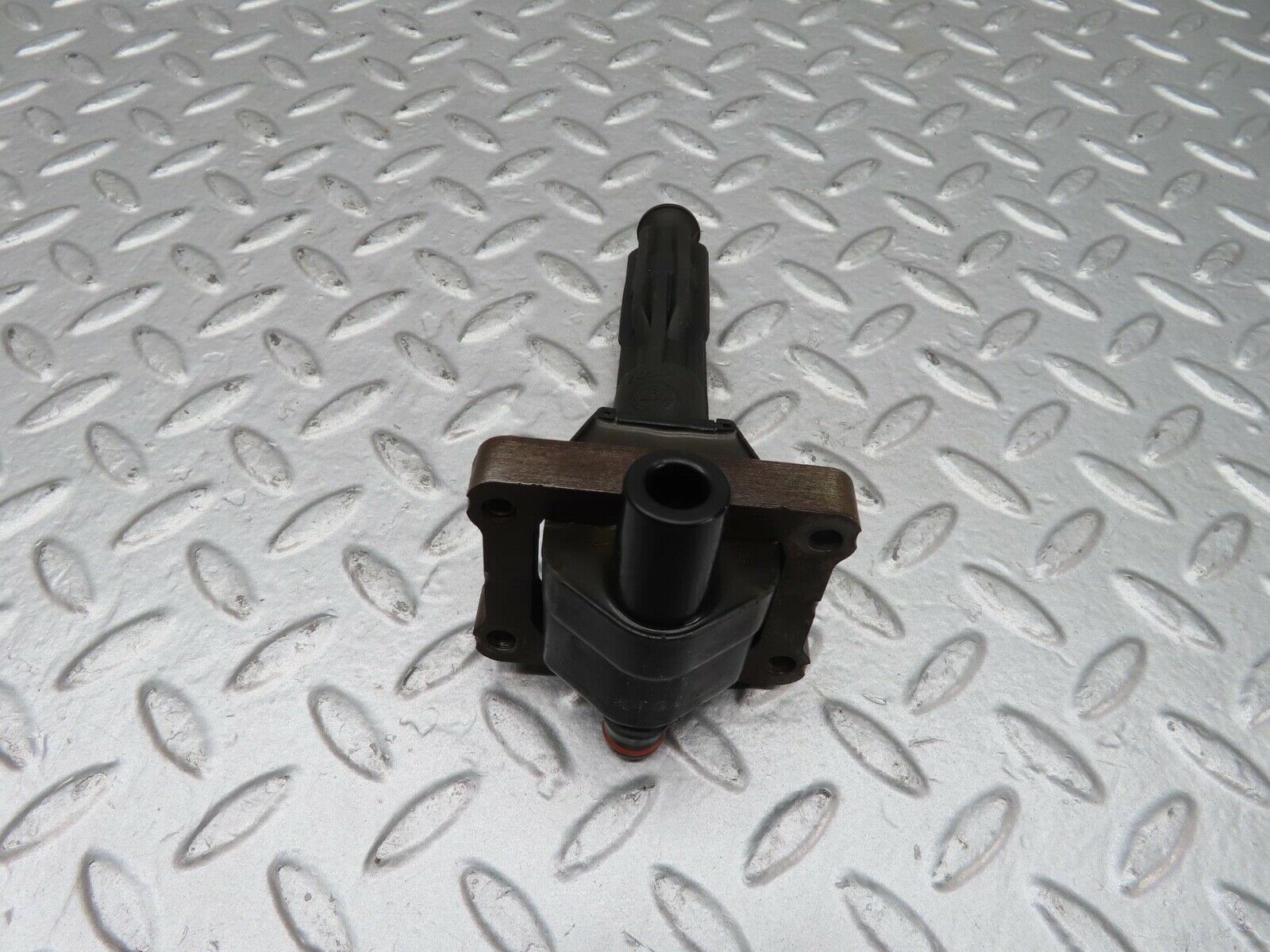 15052 Mercedes-Benz W140 S320 Ignition Coil Bosch 0001587003