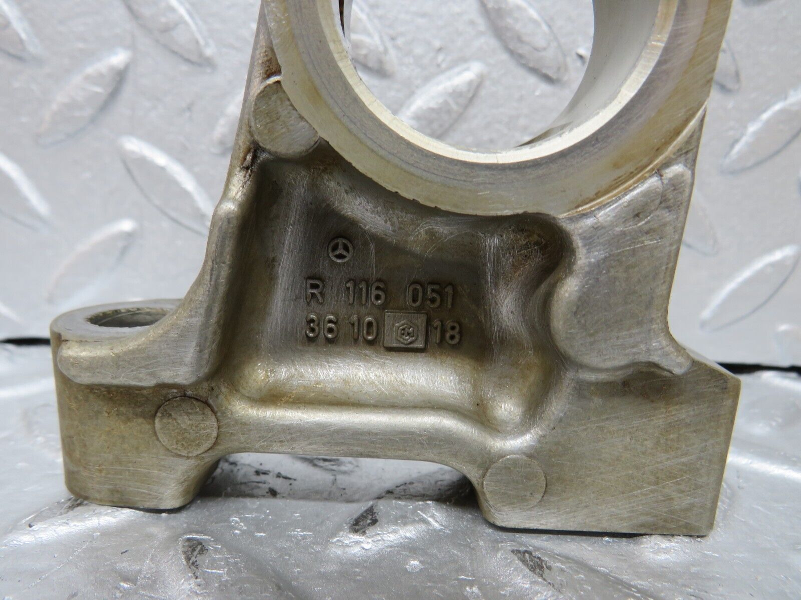 37116 Mercedes-Benz C126 420SEC Coupe Camshaft Tower Bearing 1160513610