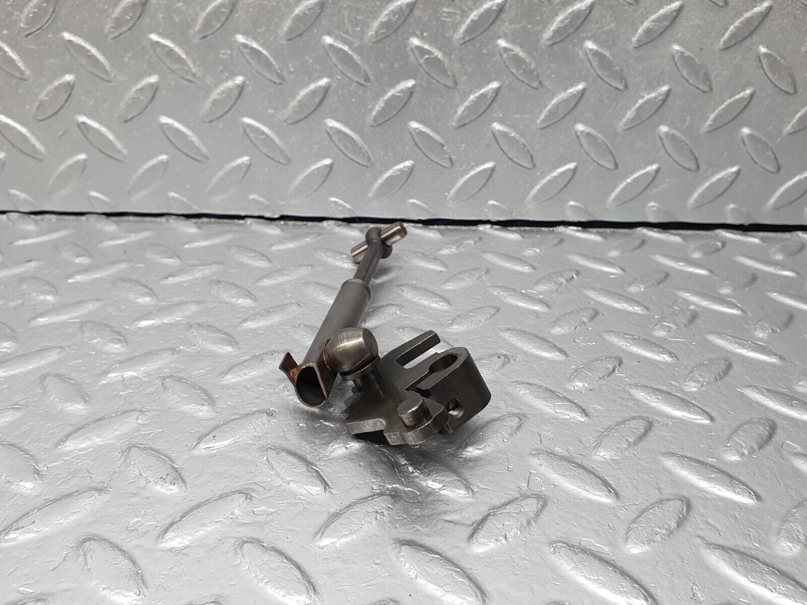 41304 Mercedes-Benz W123 300D Automatic Gearbox Parking Gear Linkage 722.118