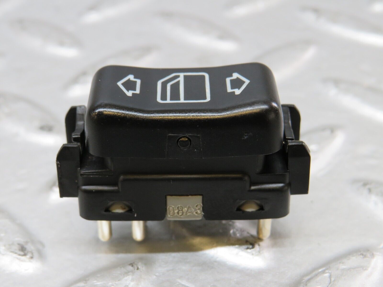 26563 Mercedes-Benz C124 220CE Coupe Right Electric Window Switch 1248209410