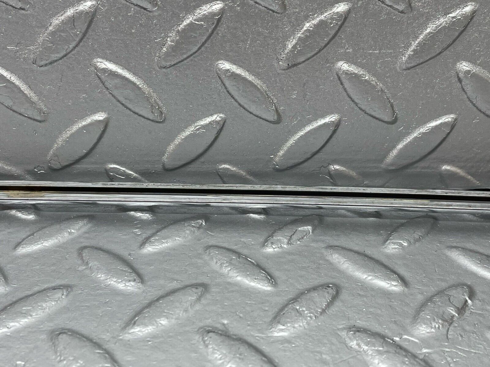 40251 Mercedes-Benz W120 180D Ponton Rear Windshield Bottom Chrome