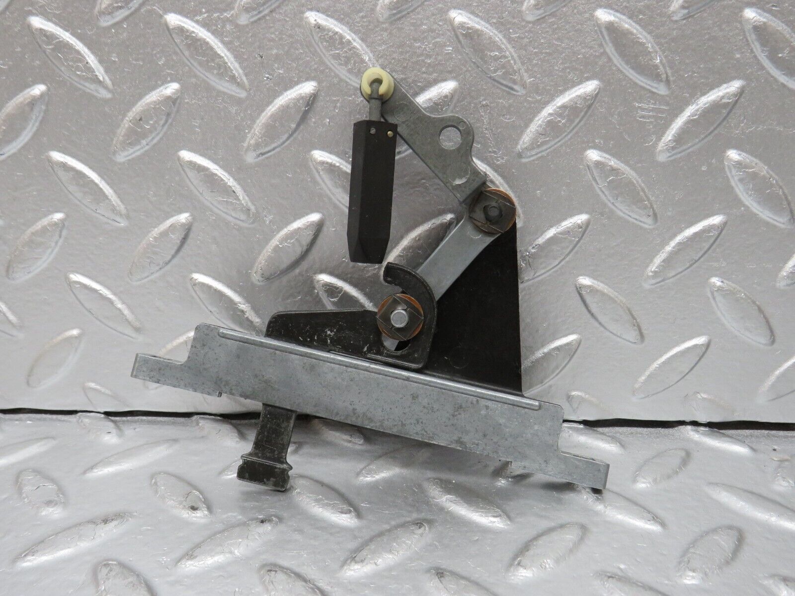 31031 Mercedes-Benz W123 230E Heater Control Switch 1238300085