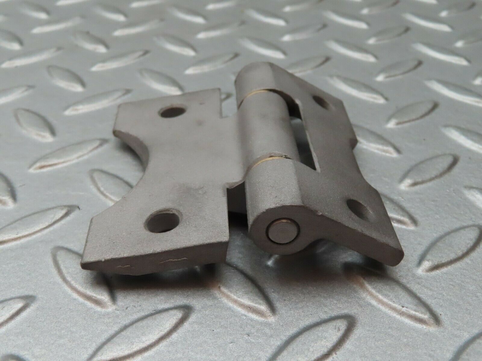 4159 Mercedes-Benz C123 230CE Coupe Door Hinge 1237200037