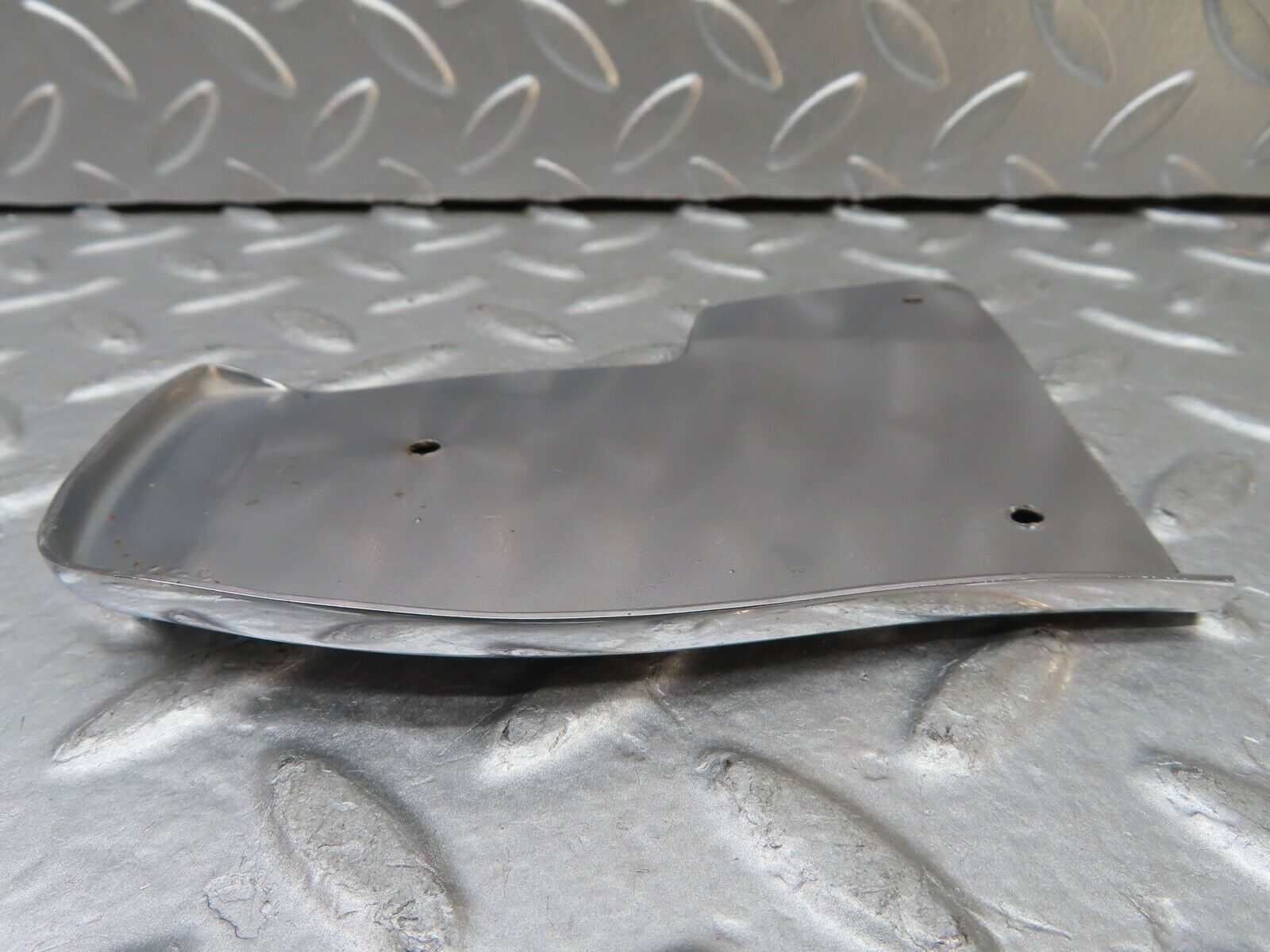 20846 Mercedes-Benz W114 250CE Coupe Left Door Chrome Cover