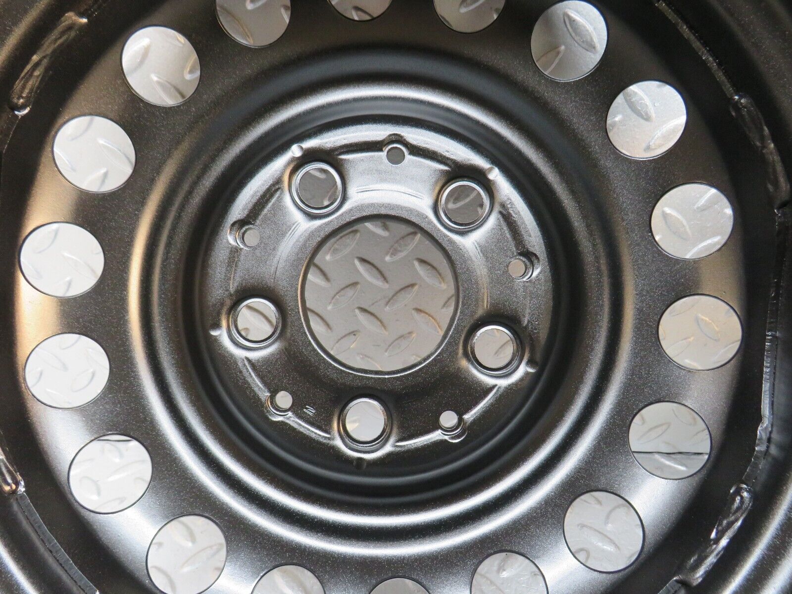 39528 Mercedes-Benz Steel Wheel Set 6Jx15H2 ET49 1244000602