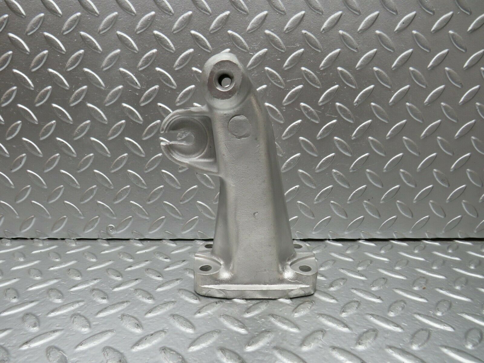24110 Mercedes-Benz W123 280E Engine Mount Bracket 1232230304