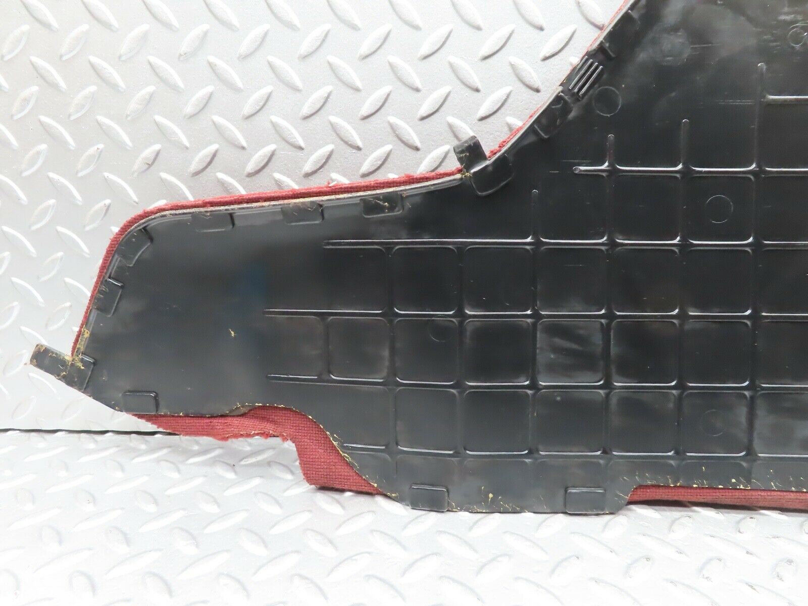 21557 Mercedes-Benz W126 300SE Centre Console Carpet Left Side 1266831525