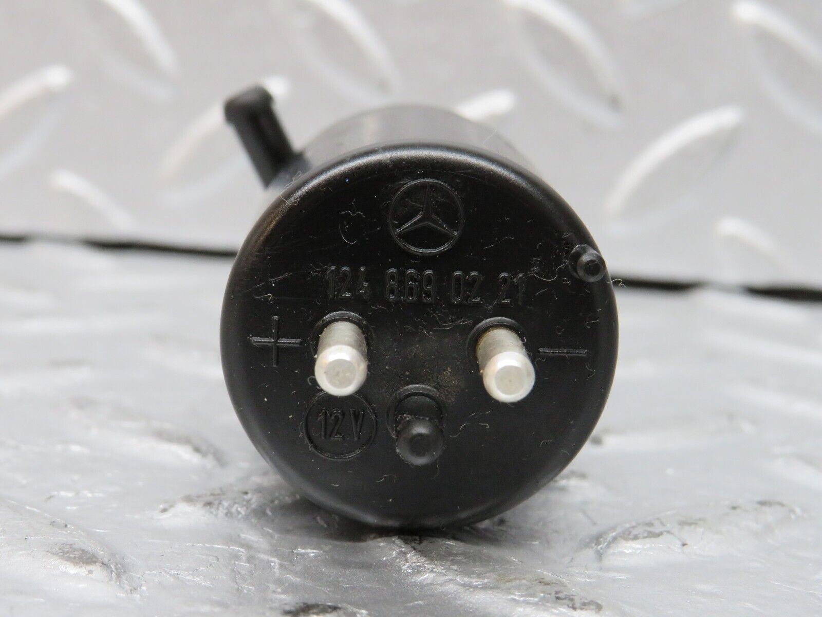 32390 Mercedes-Benz S124 300TE Wagon Windscreen Washer Pump Hella 1248690221