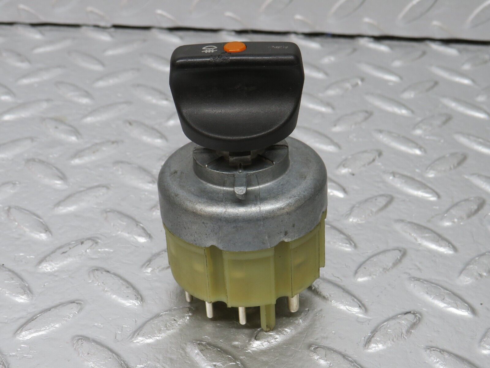 34070 Mercedes-Benz W124 260E Headlight Switch 0005455404