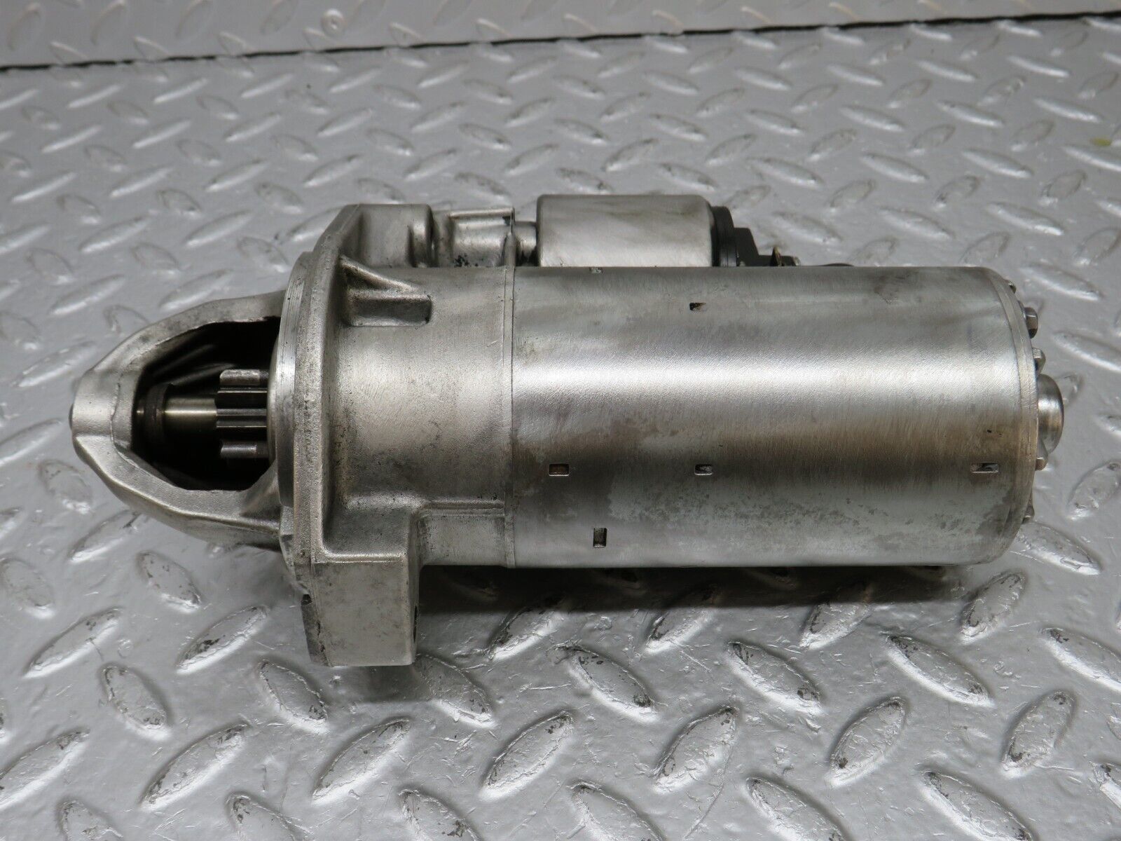 33862 Mercedes-Benz W201 190E 2.0L Starter Motor Bosch 0001108003 0331303053553